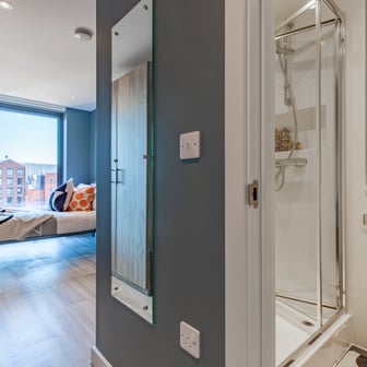 Classic En Suite - Image 5